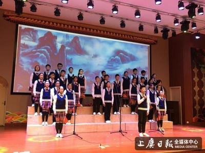 百官中學(xué)迎新年文藝匯演 藝術(shù)盛宴點(diǎn)燃青春夢想